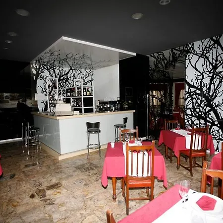 Restaurante Nogallas Hotel 2*